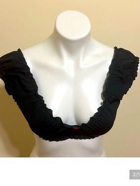 Frankie’s Bikini X VSPink Swim Bikini Top